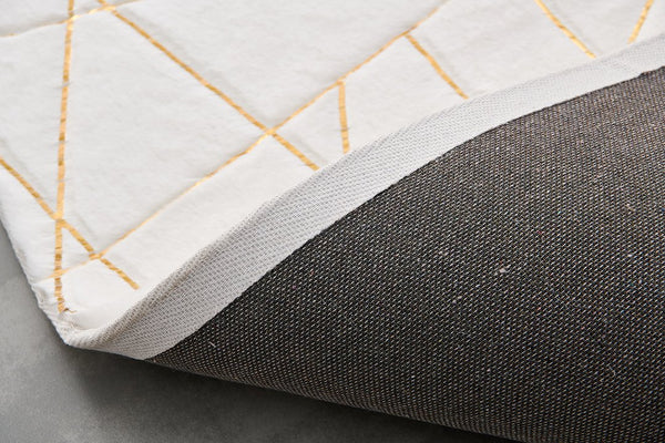 English Elm Luxury Plush Machine Washable White Abstract Gold-Gilded Faux Fur Area Rug For Stylish Spaces B030P233683