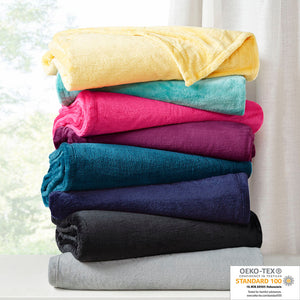 JLA Home Intelligent Design - Oversized Microlight Plush Blanket — Cloud-Soft, OEKO-TEX Certified Cozy Throw for Year-Round Comfort Yellow ID51-826