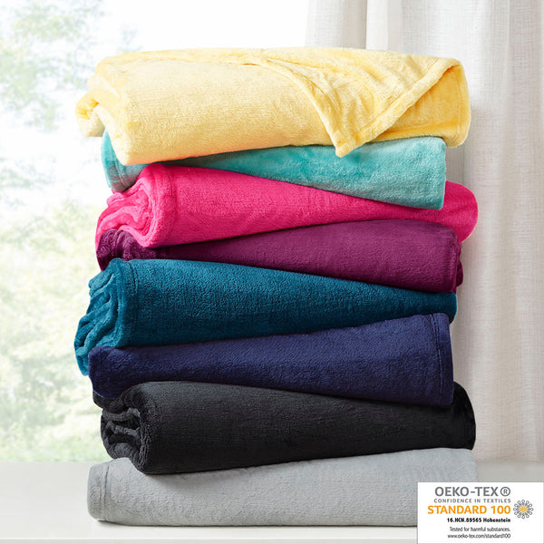 JLA Home Intelligent Design - Oversized Microlight Plush Blanket — Cloud-Soft, OEKO-TEX Certified Cozy Throw for Year-Round Comfort Yellow ID51-826