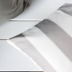 English Elm Horizon Stripe Pillow - Stylish Indoor & Outdoor Accent With Weather-Resistant Comfort & Support B357P367226