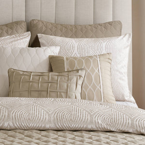 English Elm 10-piece California King Velvet Jacquard Comforter Set Layered Bedding with Microfiber Shams Champagne B035P482942