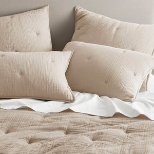 English Elm 3-piece Cotton Muslin Quilt Set with Embroidered Tacking for a Relaxed Bedroom Taupe B035P408349