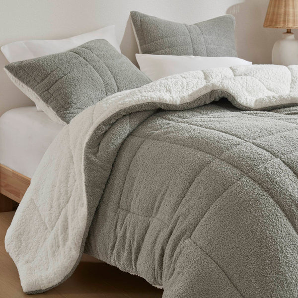 English Elm Comforter Plush twin set with faux feathersoft face and ivory sherpa reverse for cozy warmth and style Grey 23.23 L x 18.11 W x 9.45 H B035P294138