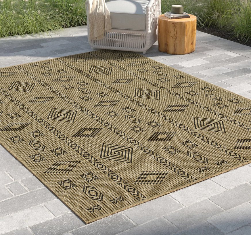 English Elm Earth Jute-Inspired Indoor/Outdoor Area Rug, 2'7"X7'3", Stain Resistant, Durable, Modern Beige & Black B186P198813