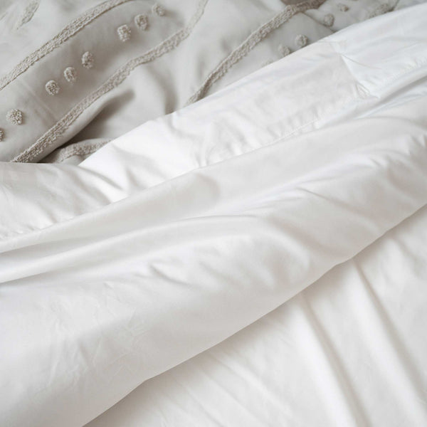 English Elm Thread™ California King Bamboo Sheet Set Cooling Hypoallergenic Soft Breathable Bedding White B337P356806
