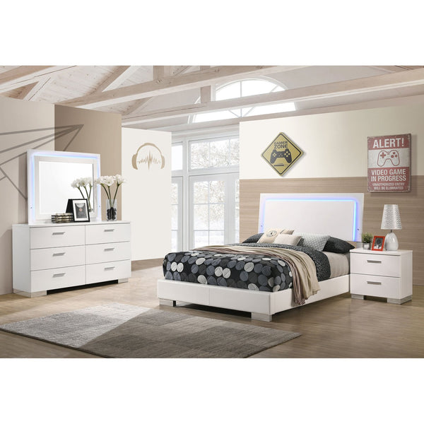 English Elm Dulcey Full Bedroom Set with Led Lighting High Gloss White Faux Leather Modern B062S01495