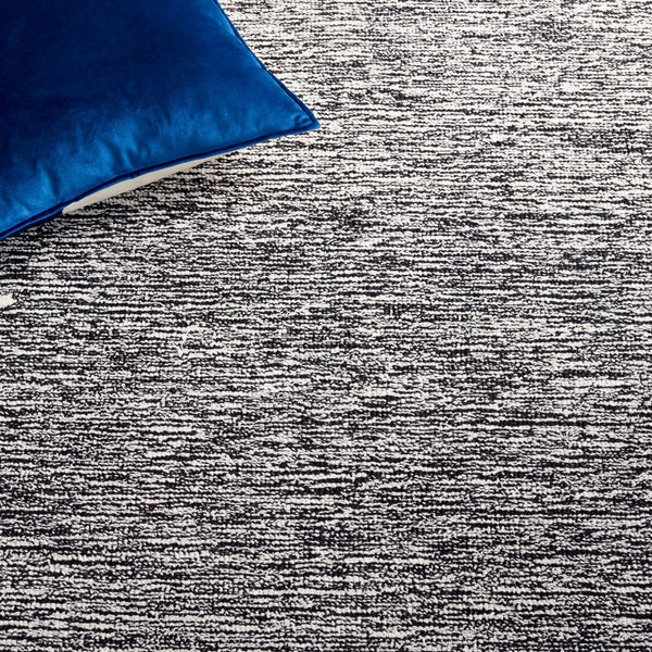 Safavieh Abstract 478 Hand Tufted Contemporary Rug Black / Ivory ABT478Z-9