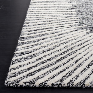 Safavieh Abstract 478 Hand Tufted Contemporary Rug Black / Ivory ABT478Z-9