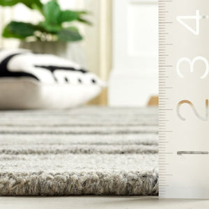 Safavieh Abstract 496 Hand Tufted Modern Rug Grey 8' x 10'