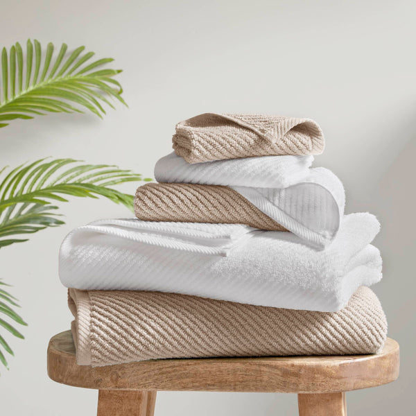 JLA Home Madison Park - 100% Cotton Diagonal Ribbed 4-Piece Bath Towels — Plush Zero-Twist 518GSM, Fast-Dry & Durable Luxury White MP73-8870