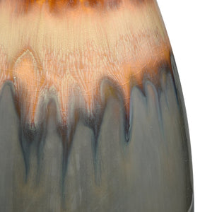 Atlas Arne Vase - Small Earthenware Beauty with Ombre Glaze, Ideal for Elegant Floral Arrangements & Decor AC11055-01