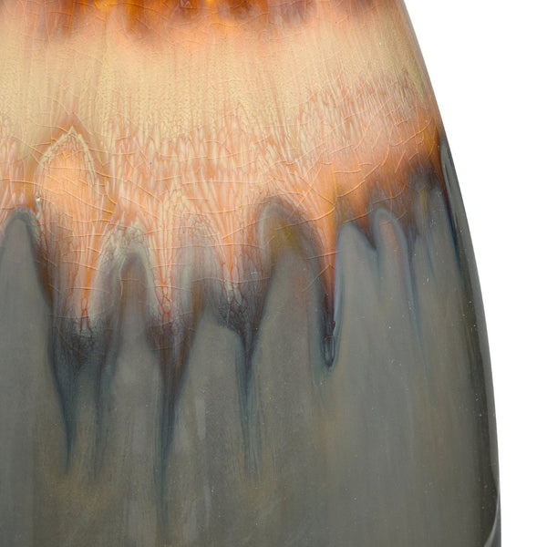 Atlas Arne Vase - Small Earthenware Beauty with Ombre Glaze, Ideal for Elegant Floral Arrangements & Decor AC11055-01
