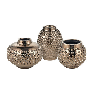 Atlas Dorus Sculptural Vase - Timeless Glamour with Textured Gold Finish for Elegant Home Décor Large Gold AC11256-01