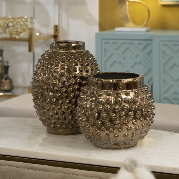 Atlas Dorus Sculptural Vase - Timeless Glamour with Textured Gold Finish for Elegant Home Décor Large Gold AC11256-01