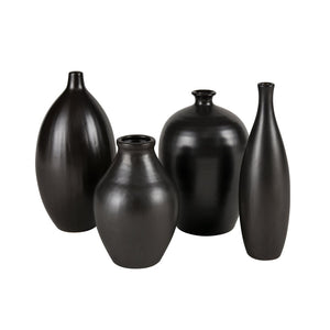 Atlas Faye Vase - Elegant Earthenware Decor for Modern Interiors, Perfect for Fresh Flowers or Dried Botanicals Large Black AC11301-02