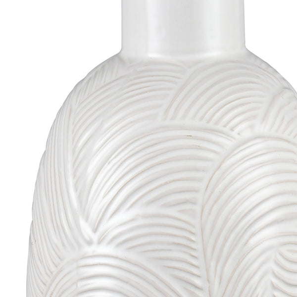 Atlas Flynn Vase - Large Earthenware Piece with Glossy White Finish & Textured Wave Design for Elegance AC11318-02