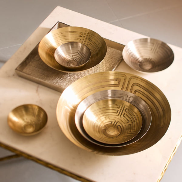 Atlas Maze Etched Centerpiece Bowl - Striking Antique Design for Home Decor, Versatile & Durable Elegance Brass AC11470-01