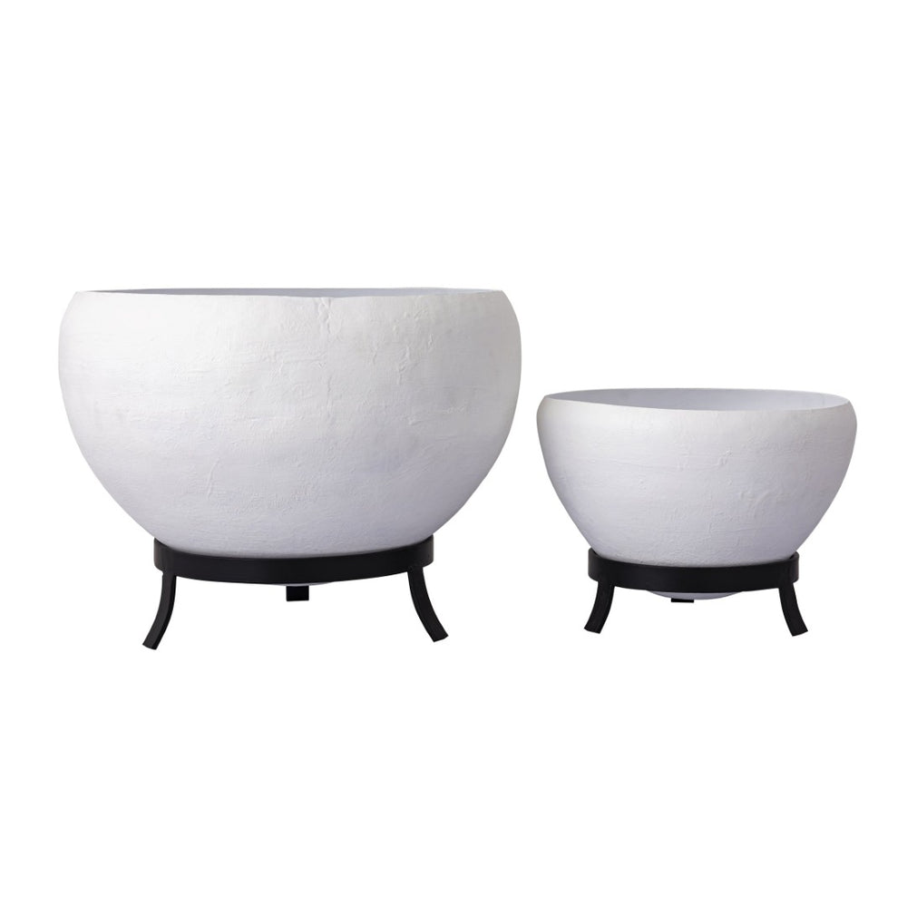 Atlas Teris Planter Set of 2 - Elegant Metal Footed Planters for Vintage Charm in Indoor & Outdoor Spaces AC11634-01S