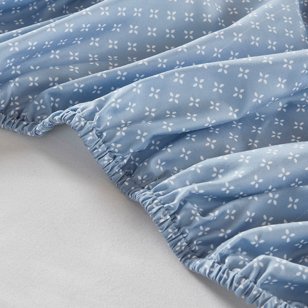 JLA Home Madison Park Essentials - Floral Watercolor Comforter Set with Lilac Diamond Sheets, Soft Cozy All-in-One Bedding Collection Blue MPE10-1059