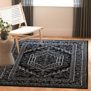 Safavieh Adirondack 108 Power Loomed Rug Black / Ivory 2'-6" x 14'