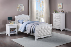 English Elm White Full Size Bed with Faux Leather Tufted Headboard, Modern Glam Platform Frame, Durable Plywood White 63 L x 54 W x 5 H B011S00916