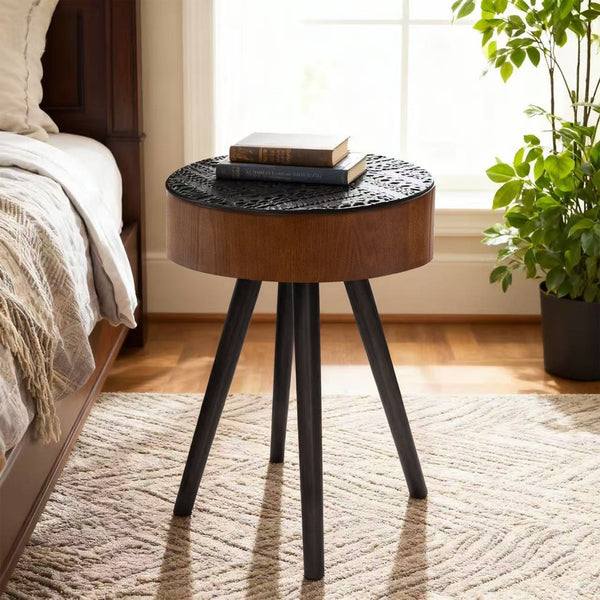 English Elm 15.7-inch Round Carved Mdf Accent Table Distressed Vintage Style for Bedroom or Living Room W3935P406044