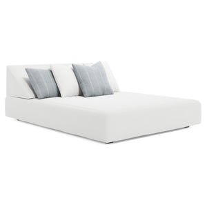Bernhardt Bernhardt Rio Woven Panel Outdoor Daybed with Triangular Back Pillow Resort Style O1389O