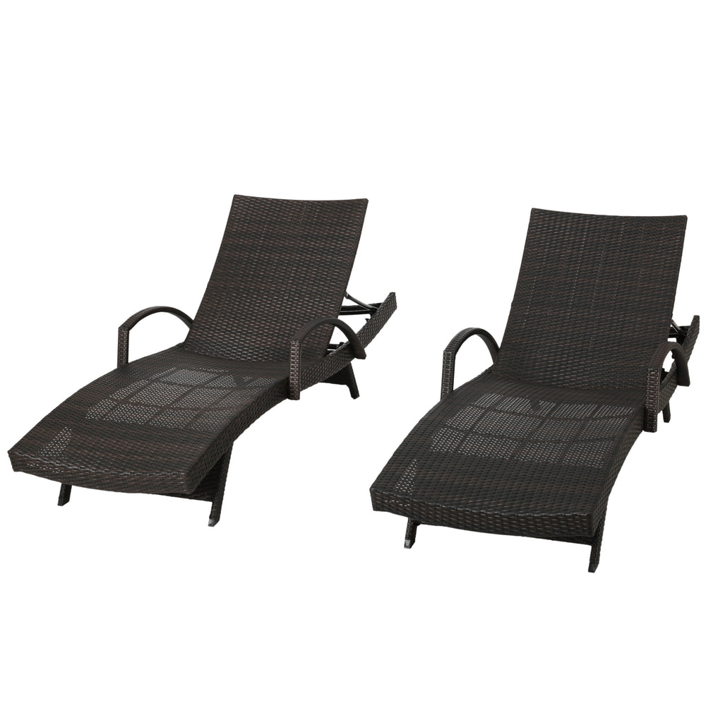 English Elm Salem Outdoor Pe Wicker Chaise Lounge Low Profile Poolside Sun Lounger 52005.00ARMMP2