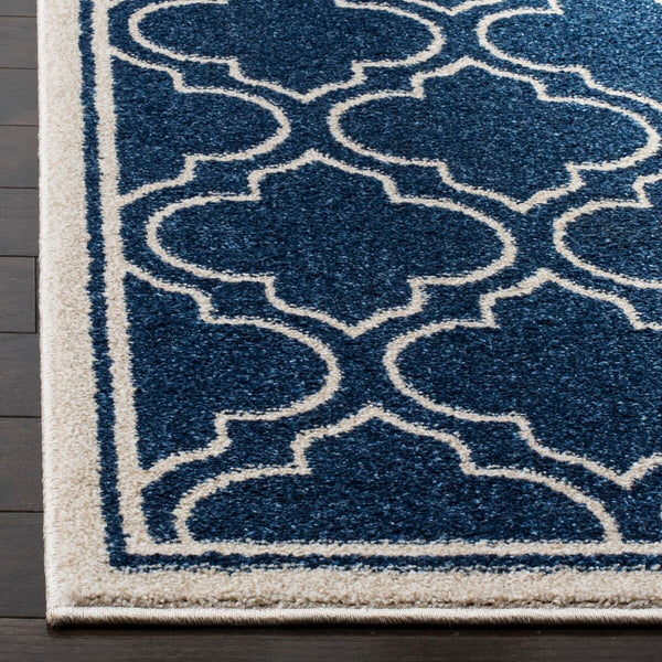 Safavieh Amherst 412 Power Loomed  Rug Navy / Ivory AMTW412P-4