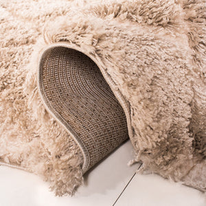 Safavieh Adriana Shag 780 Power Loomed  Rug Beige / Cream ARG780D-3