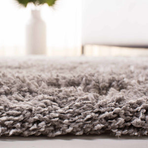 Safavieh Adriana Shag 780 Power Loomed  Rug Light Grey / Cream ARG780G-3