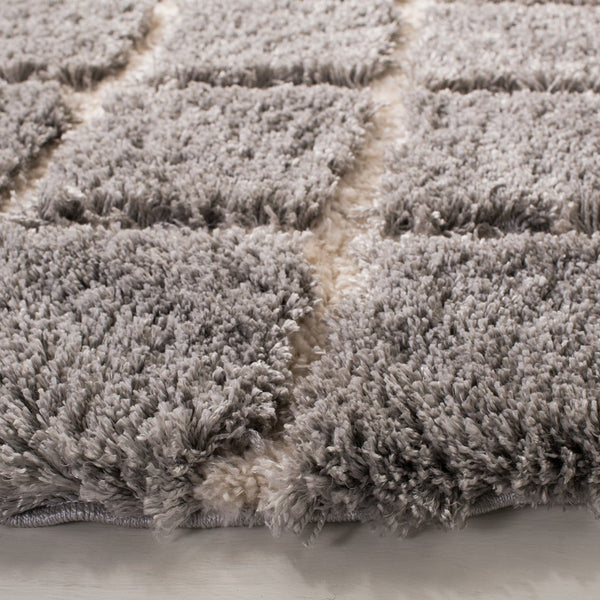 Safavieh Adriana Shag 780 Power Loomed  Rug Light Grey / Cream ARG780G-3