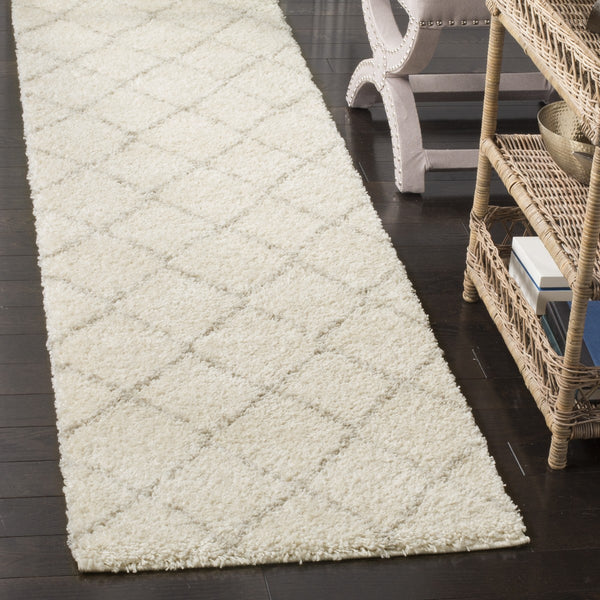 Safavieh Arizona Shag 742 Power Loomed 60% Polypropylene, 35% Jute, 5% Polyester Rug Ivory / Beige ASG742A-26