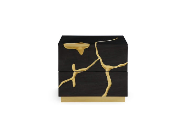 VIG Furniture Aspen Eastern King Bed & Nightstands In Black Velvet With Gold Accents, High-Gloss Finish, Soft-Close Drawers VGVCBD1801-BLK-BED-2NS-SET-EK