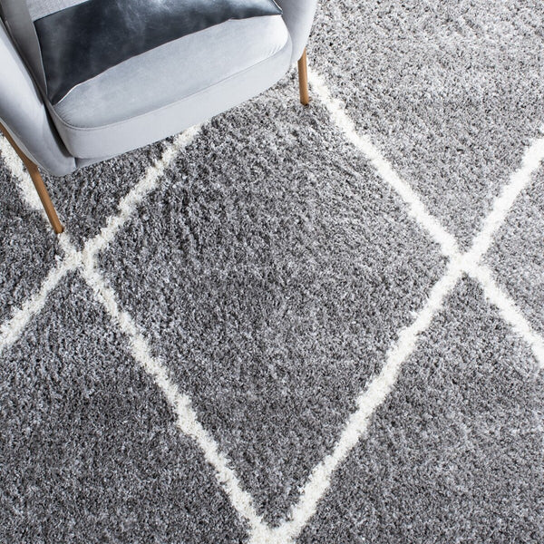 Safavieh August500 Power Loomed Shag Rug Light Grey / Ivory AUG531F-4