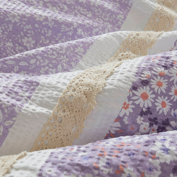 English Elm 5 PCS Seersucker Comforter Set Full/Queen with Lace Detail, Two Shams & Decorative Throw Pillows, Soft Microfiber Luxury B035P366534