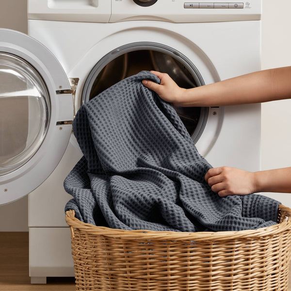 English Elm 1PC Luxurious 100% Cotton Waffle Blanket 90x90 for Full/Queen Beds – Breathable 300gsm Comfort DARK GREY 15.75 L x 12.2 W x 4.72 H B035P341138