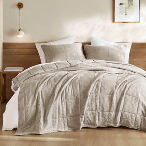 JLA Home Comfort Spaces - Waffle lightweight textured quilt set — breathable, Oeko-Tex certified comfort with plush waffle weave finish Neutral AM14-0373