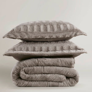 English Elm 3 Pcs King/Cal King Luxurious Faux Fur Comforter Mini Set - Cozy Gray Elegance For Your Bedroom B035P319598