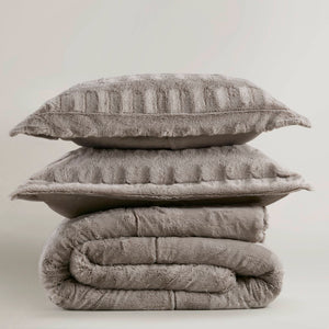 English Elm 3 Piece Shaggy Faux Fur Comforter Set Plush Lodge Style Hypoallergenic Bedding Gray B035P319597