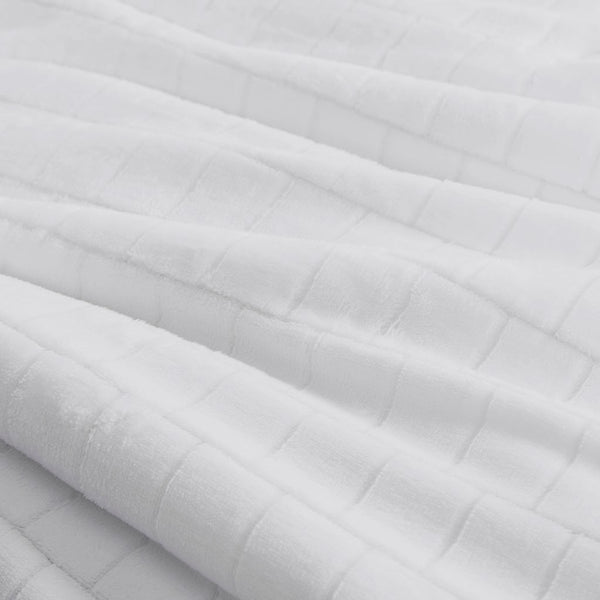 English Elm King/Cal Plush to Sherpa Comforter Set with Hypoallergenic Down Alternative, OEKO-TEX Certified, Machine Washable Cozy Luxury B035100015