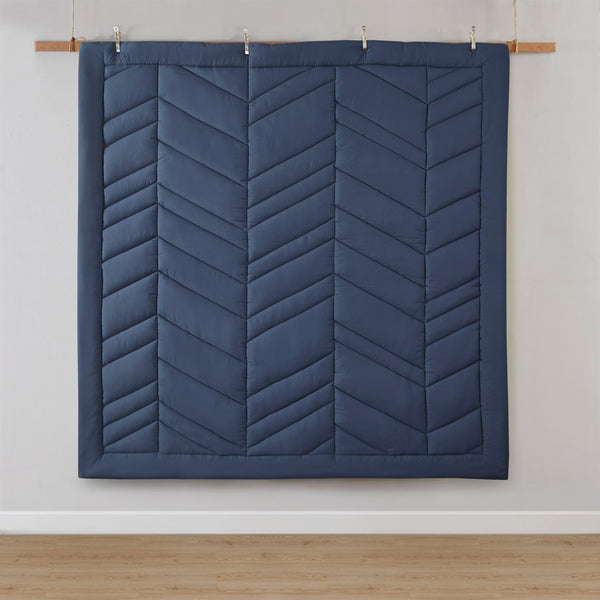 JLA Home Intelligent Design - Quilted Remy Chevron Comforter Set with Hypoallergenic 350gsm Fill, OEKO-TEX Certified, Machine Washable Navy ID10-2297