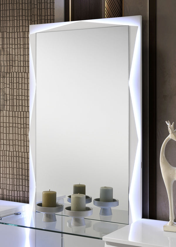 English Elm White Bedroom Vanity Set with Led Mirror Multiple Drawers and Contemporary Storage B2741S00883