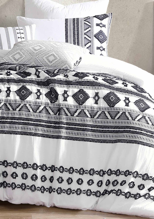 English Elm Nichols 5-Piece King Comforter Set - Soft Cotton In Classic Black, Stylish & Easy Care Bedding Ensemble B340P341920