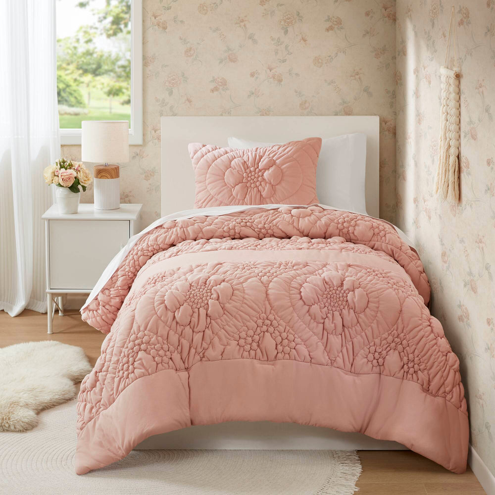 English Elm 2-Piece Twin Comforter Set with Soft Poly Jersey Face and Plush Poly Fill for Cozy Bedrooms Pink 13.78 L x 17.72 W x 6.69 H B035P408217