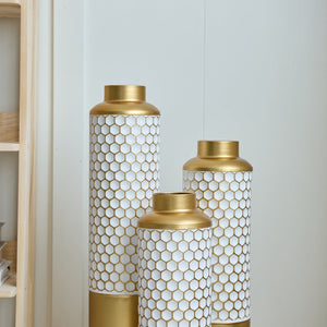 English Elm Floor Modern Metal Vase Set - Elegant Droplet Shaped White & Gold Accents For Glamorous Home Decor W2796P290484