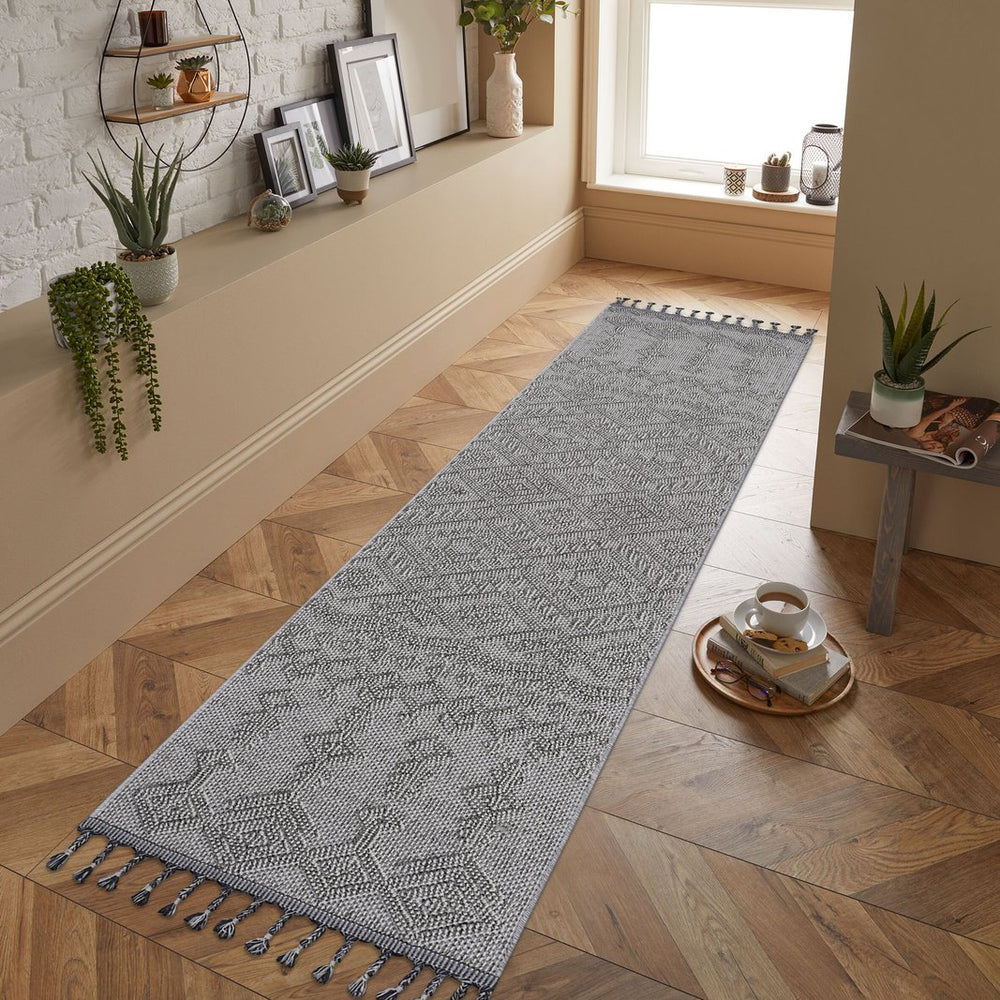 English Elm Loom Indoor/Outdoor Area Rug 2X8 - Durable White Traditional Design For Homes & Patios, Easy Care B335P289620