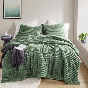 JLA Home Intelligent Design - Fluffy Plush Ribbed Comforter Set with 300gsm Loft, Oeko‑Tex Certified, Ready‑to‑Use Cozy Layering Green AM10-0281