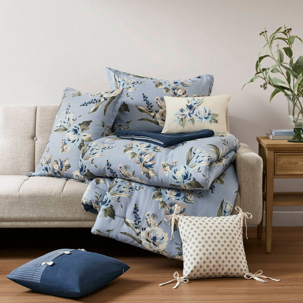 JLA Home Madison Park - 7 Piece Vintage Floral Comforter Set - Reversible Slub Texture, Stripe Reverse, OEKO‑TEX Safe Chic Bed Ensemble MP10-8708