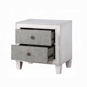 English Elm Two-tone 3-Drawer Nightstand with Round Tapered Legs, Spacious Storage & Weathered Oak Fronts for Bedrooms Antique White,Gray B016P256550